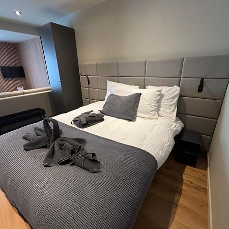 Hotel Mezza Notte Ронсе Екстер'єр фото