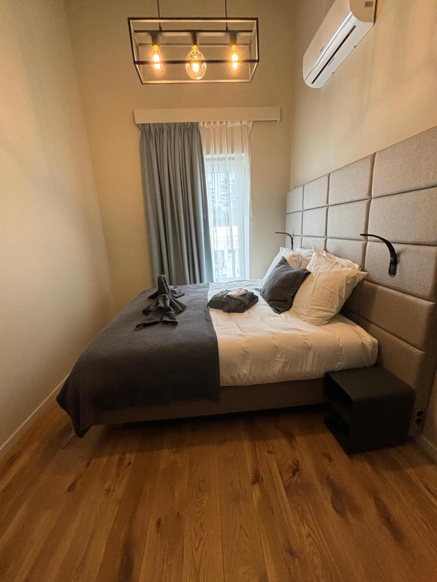 Hotel Mezza Notte Ронсе Екстер'єр фото
