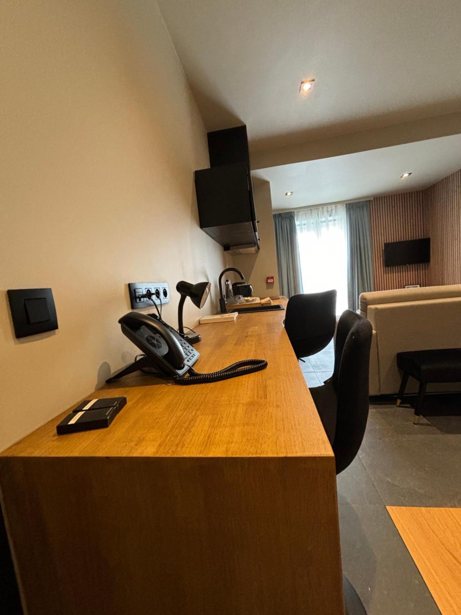 Hotel Mezza Notte Ронсе Екстер'єр фото