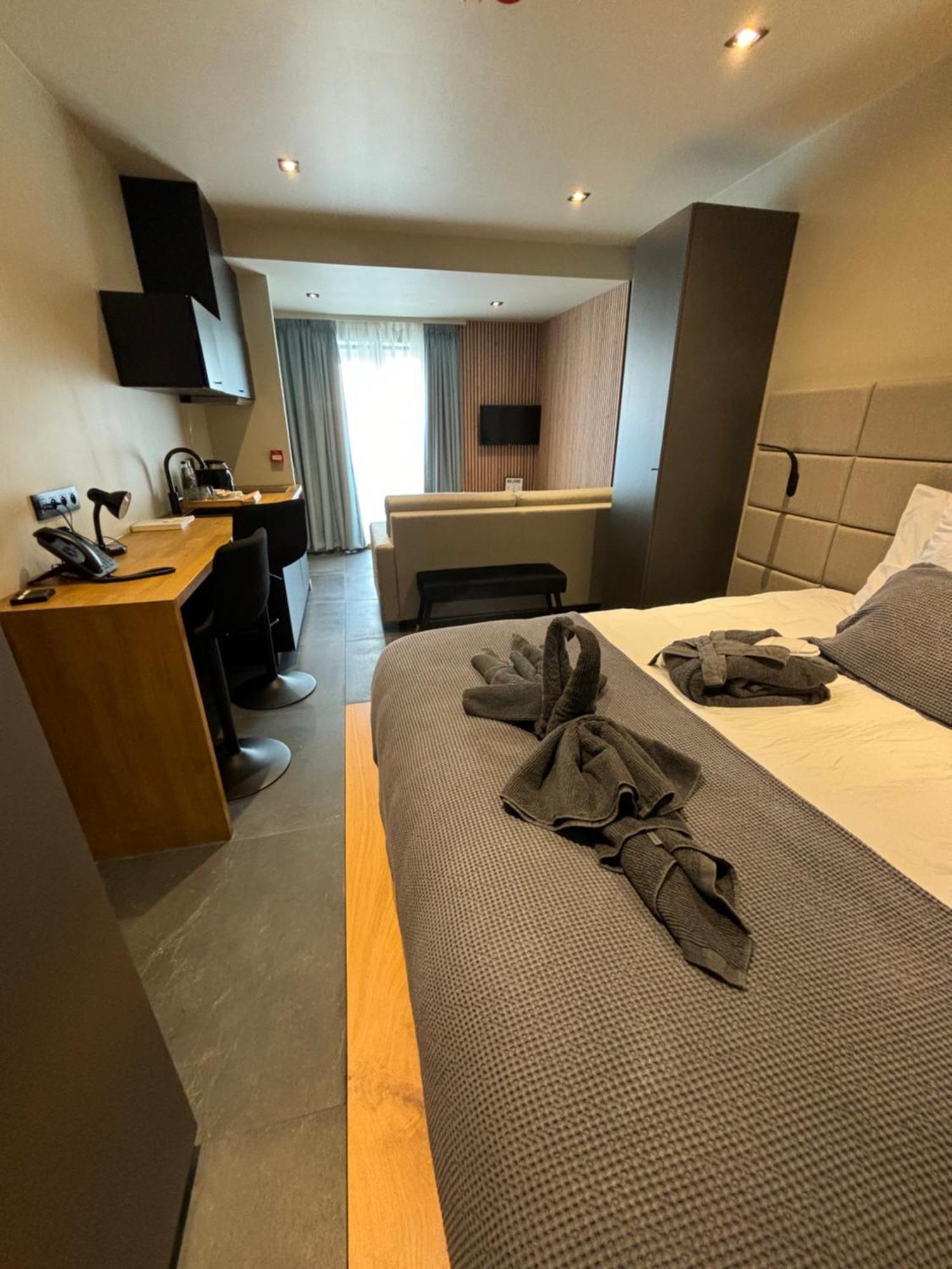 Hotel Mezza Notte Ронсе Екстер'єр фото