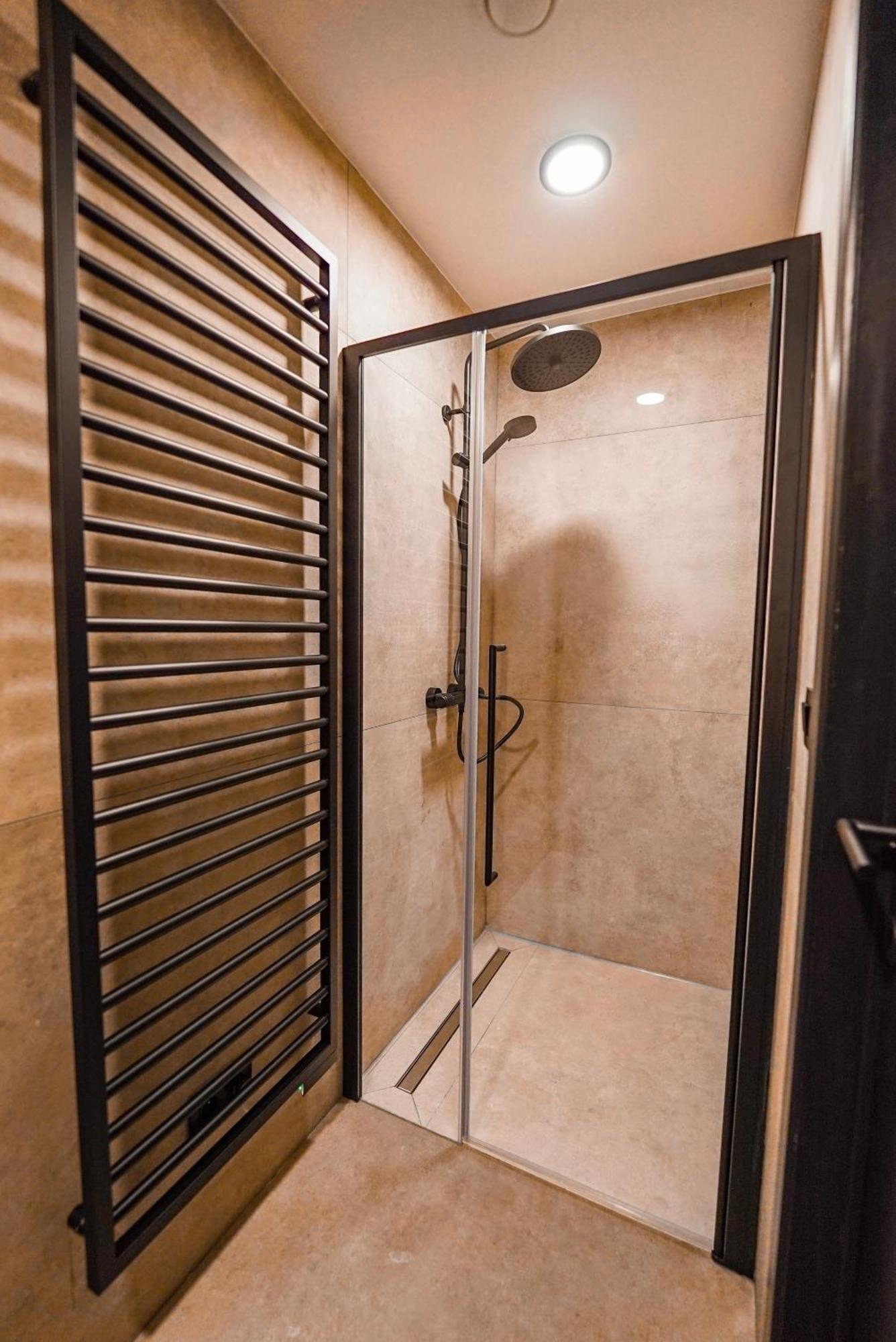 Hotel Mezza Notte Ронсе Екстер'єр фото