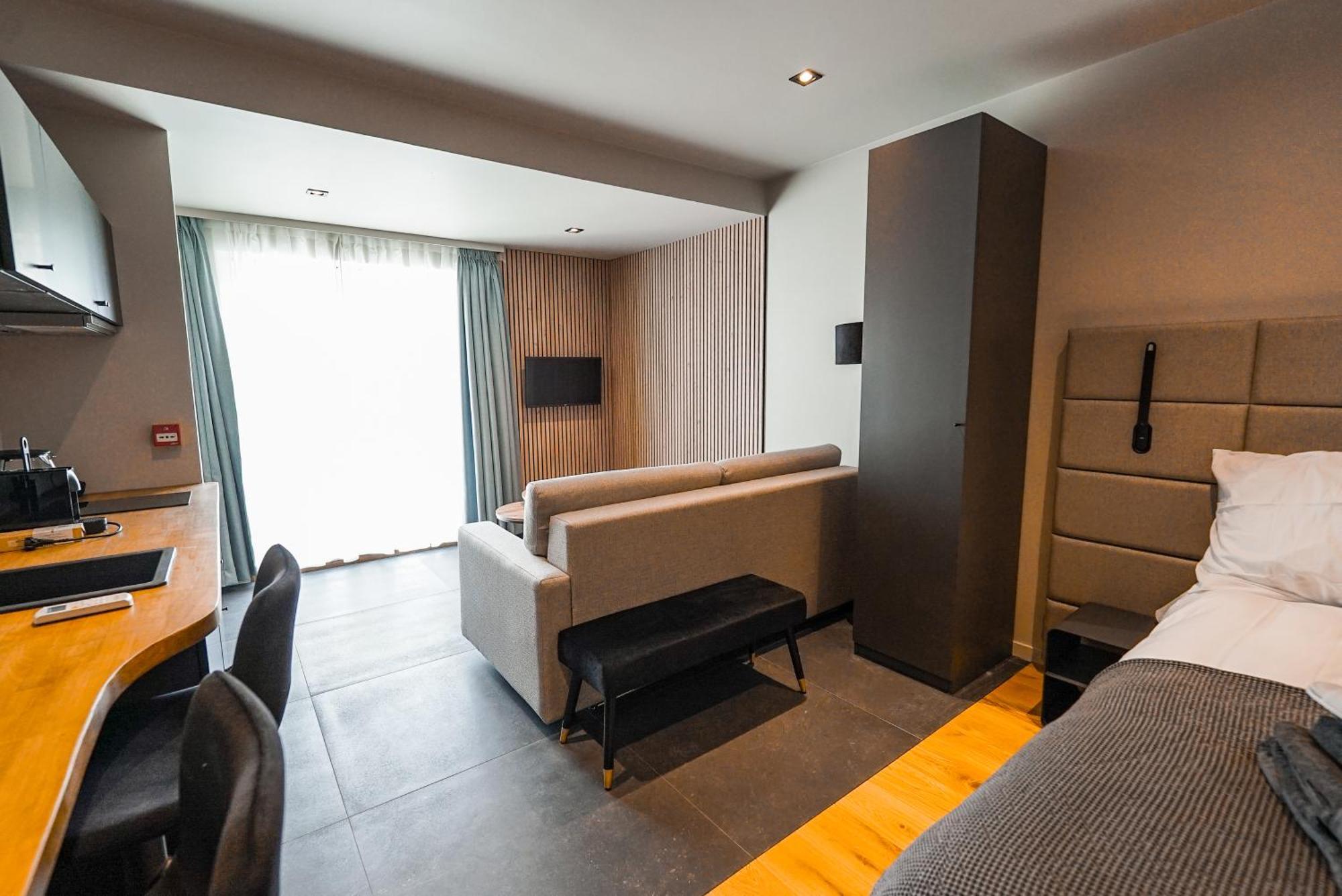 Hotel Mezza Notte Ронсе Екстер'єр фото