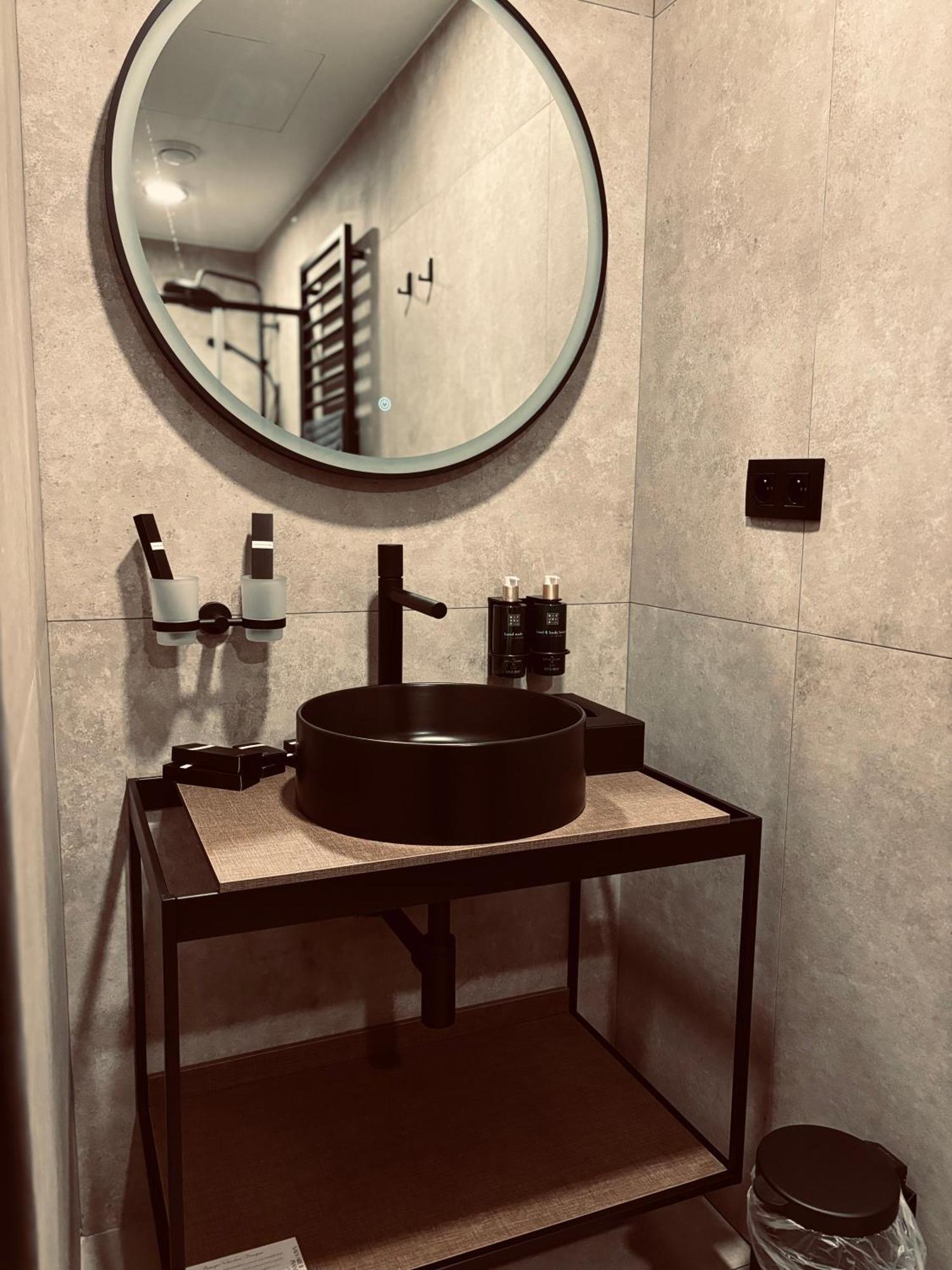 Hotel Mezza Notte Ронсе Екстер'єр фото
