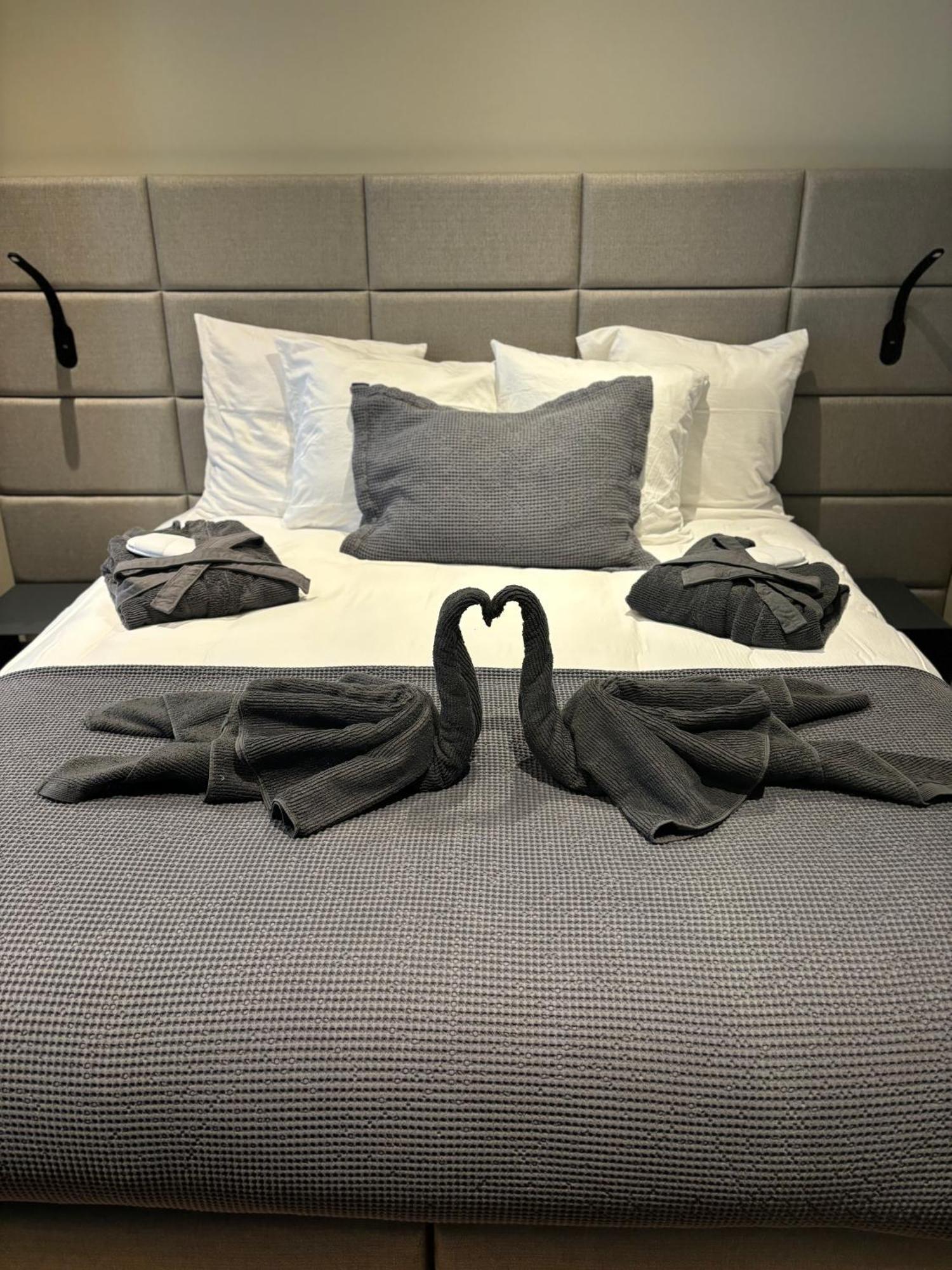 Hotel Mezza Notte Ронсе Екстер'єр фото