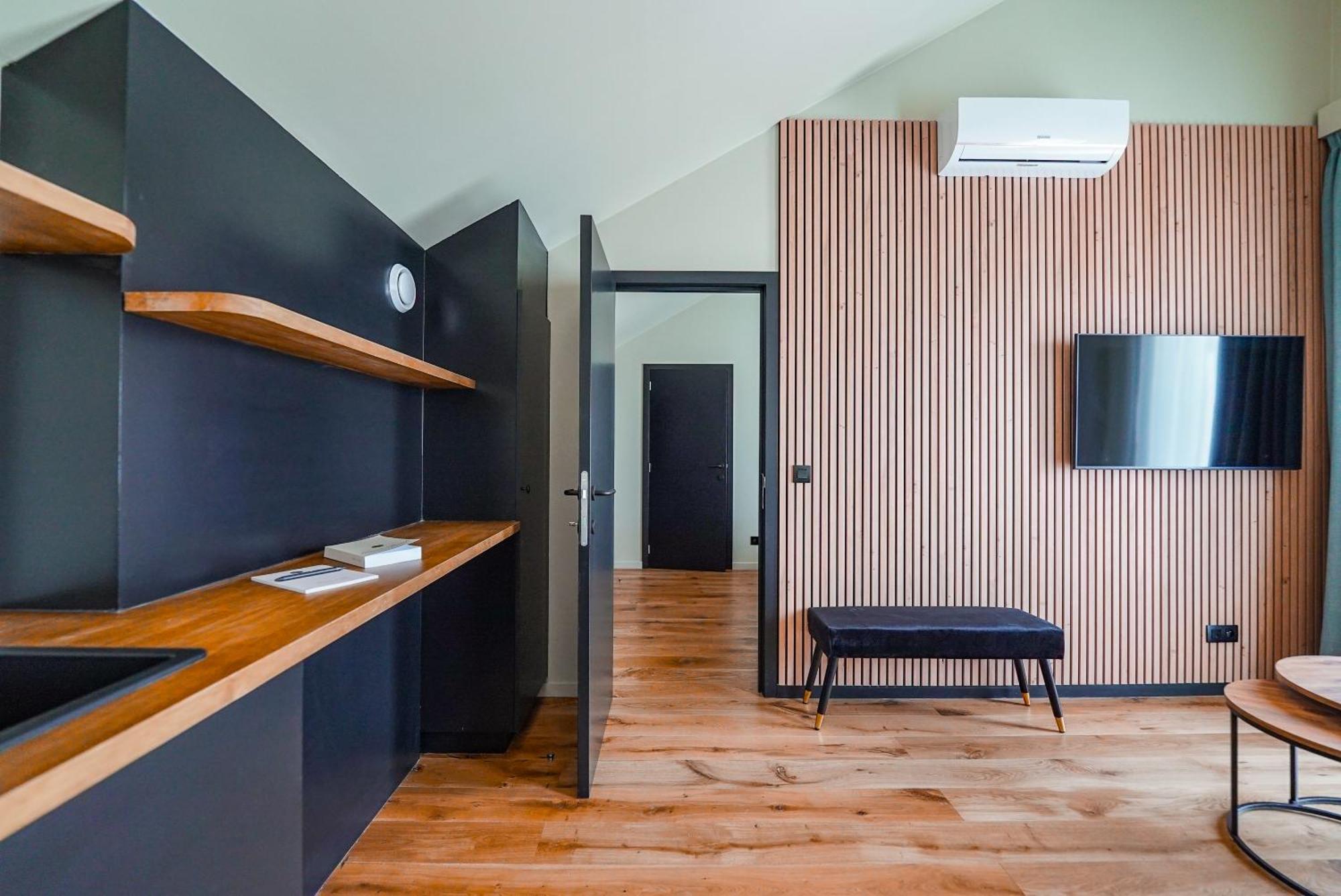 Hotel Mezza Notte Ронсе Екстер'єр фото